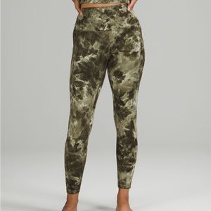 LULULEMON ALIGN WITH POCKETS 25" (never worn)